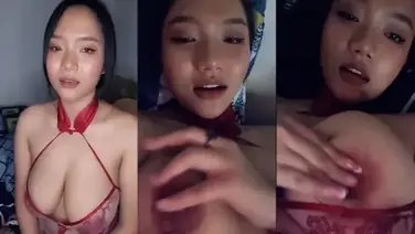 Host Esmeralda Goyang Binal Saat Siaran Langsung poster
