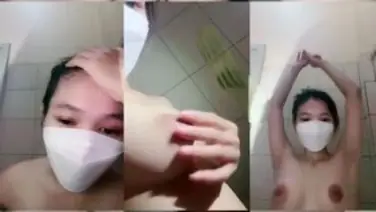 Miss Syantikk Live Pamer Dada Mulus Hot poster
